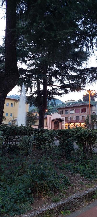 Claudia'S Home Pescia Exterior foto